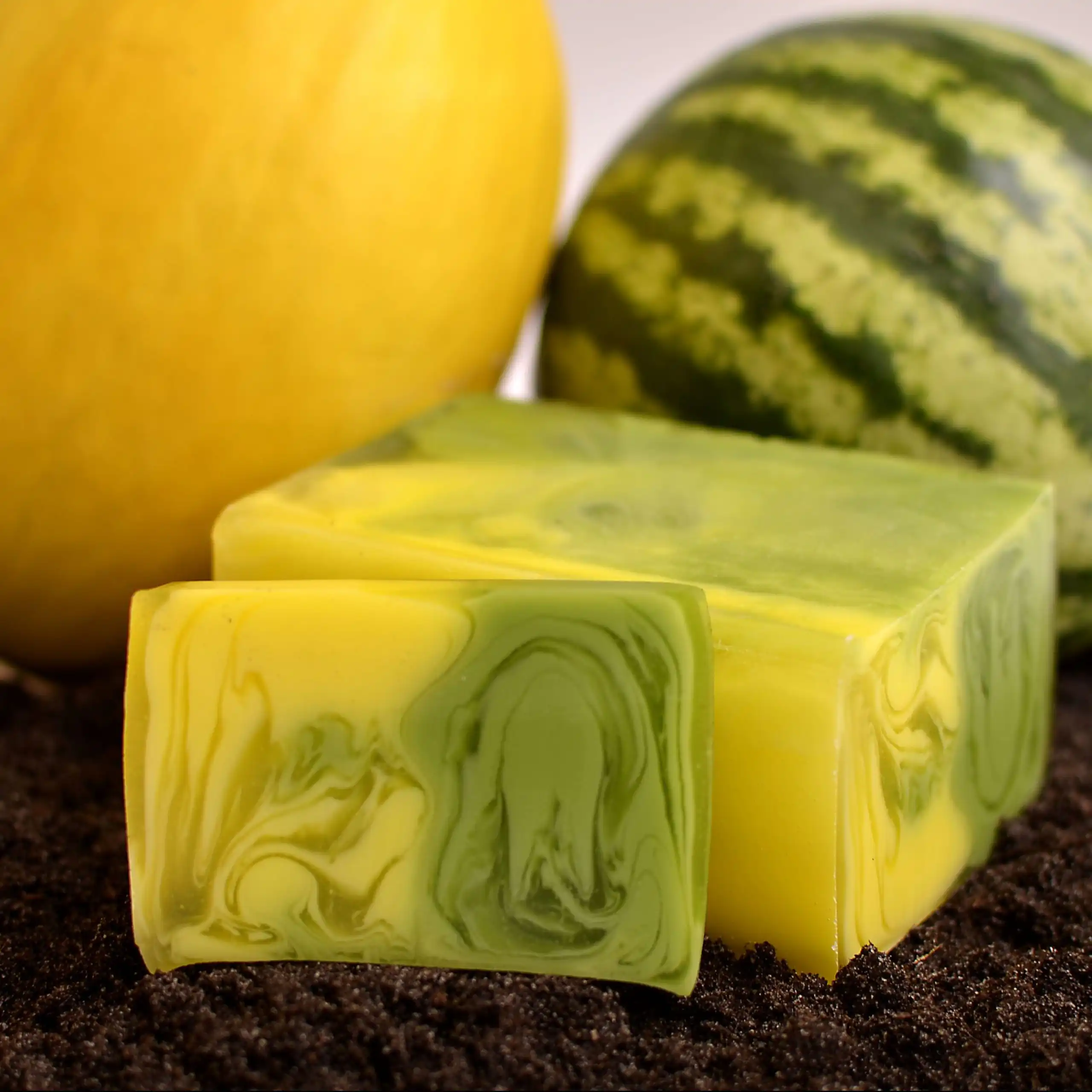 Handcrafted Soap Loaf 1.2kg – Melon | www.artisangoods.co.uk 8 Handcrafted Soap Loaf 1.2kg – Melon | www.artisangoods.co.uk 7