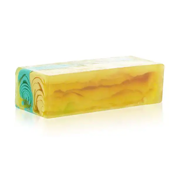 Handcrafted Soap Loaf 1.2kg – Melon | www.artisangoods.co.uk 3 Handcrafted Soap Loaf 1.2kg – Melon | www.artisangoods.co.uk 2