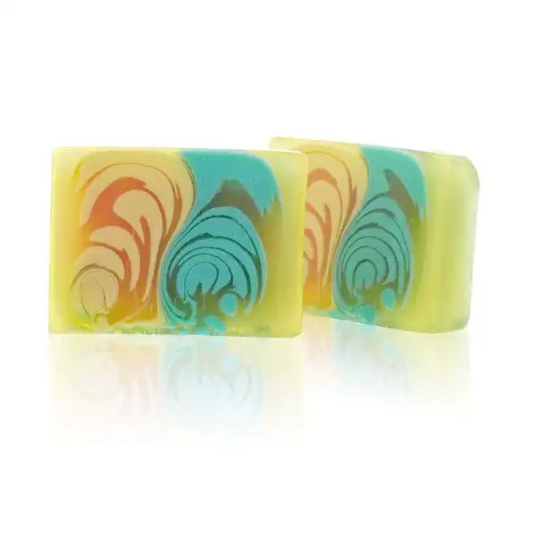 Handcrafted Soap Loaf 1.2kg – Melon | www.artisangoods.co.uk 9 Handcrafted Soap Loaf 1.2kg – Melon | www.artisangoods.co.uk 8