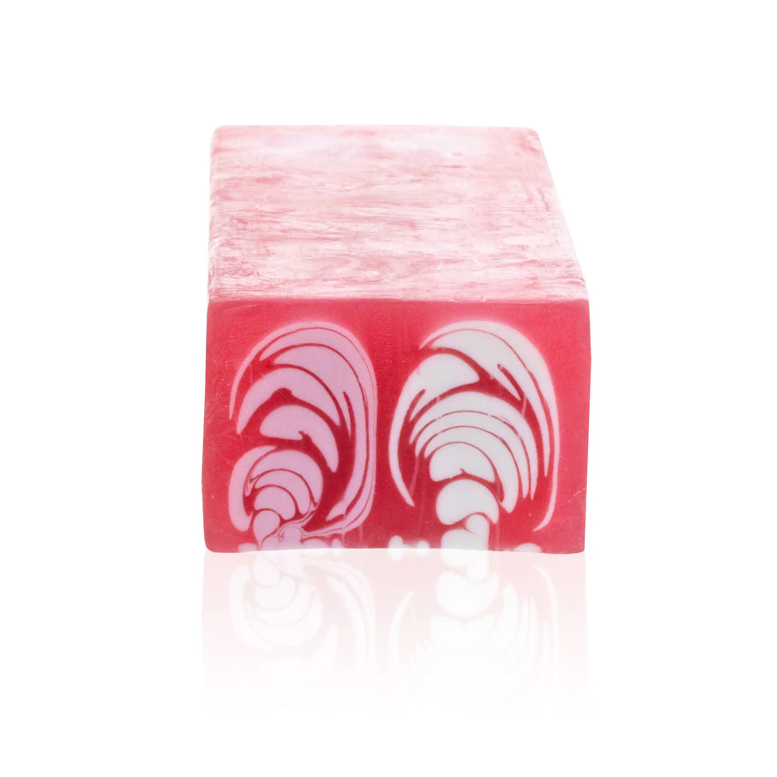 Handcrafted Soap Loaf 1.2kg – Rose | www.artisangoods.co.uk 5 Handcrafted Soap Loaf 1.2kg – Rose | www.artisangoods.co.uk 4