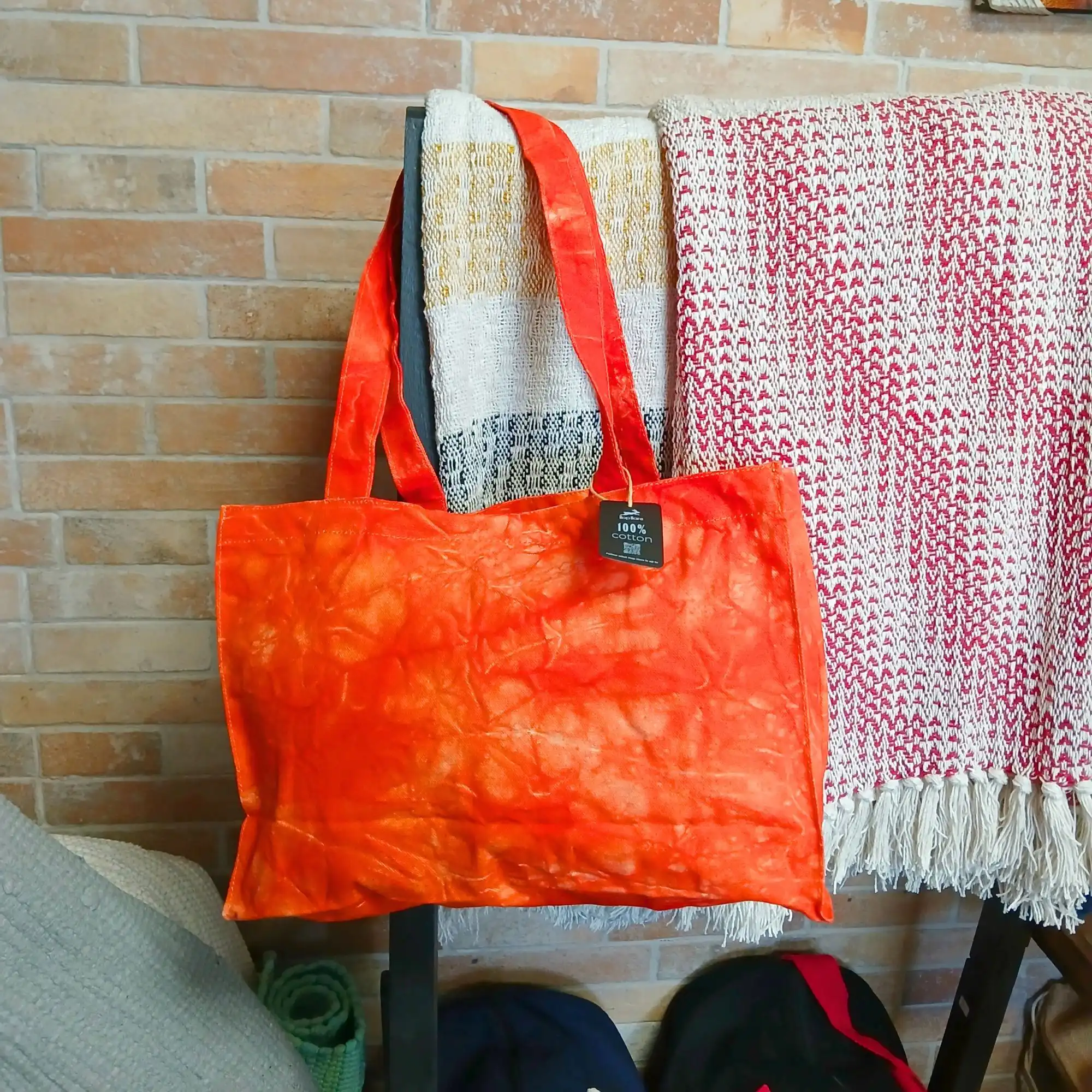Handy Bag – Desert Orange Stonewash Effect | www.artisangoods.co.uk 4 Handy Bag – Desert Orange Stonewash Effect | www.artisangoods.co.uk 3