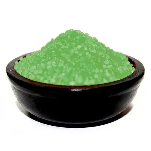Hollyberry & Mistletoe Simmering Granules | www.artisangoods.co.uk 2 Hollyberry & Mistletoe Simmering Granules | www.artisangoods.co.uk 1