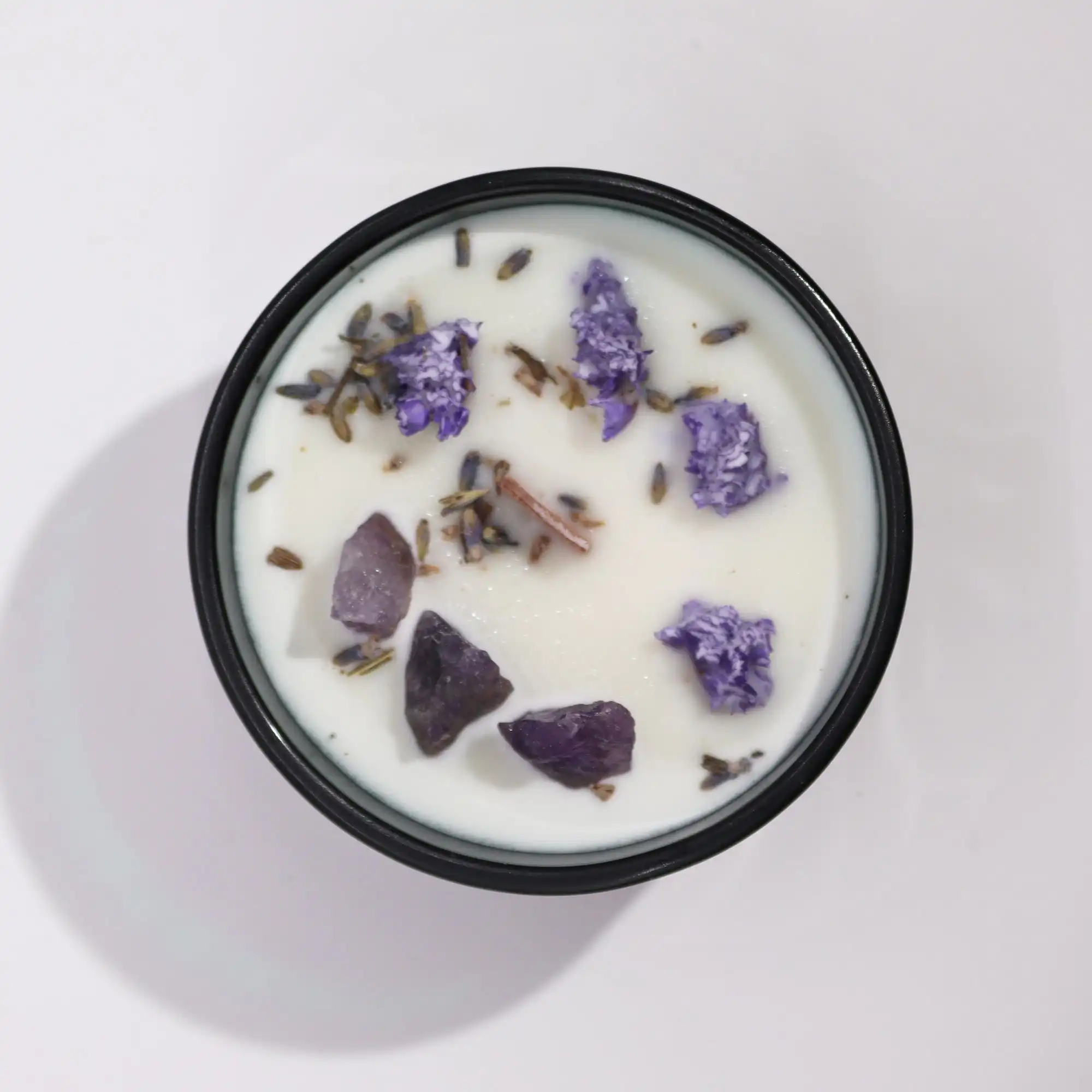 Hop Hare Crystal Magic Flower Candle – The Moon | www.artisangoods.co.uk 4 Hop Hare Crystal Magic Flower Candle – The Moon | www.artisangoods.co.uk 3