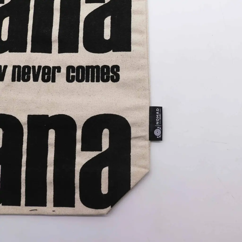 Iconic Classic Tote Bag – Mañana Mañana – Natural 10oz | www.artisangoods.co.uk 2