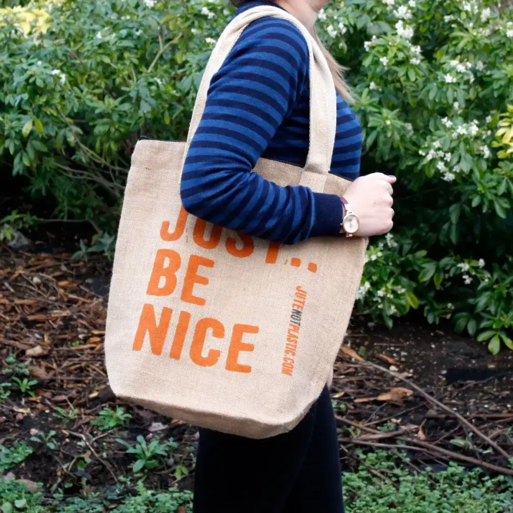 Just Be Nice | www.artisangoods.co.uk 4 Just Be Nice | www.artisangoods.co.uk 4