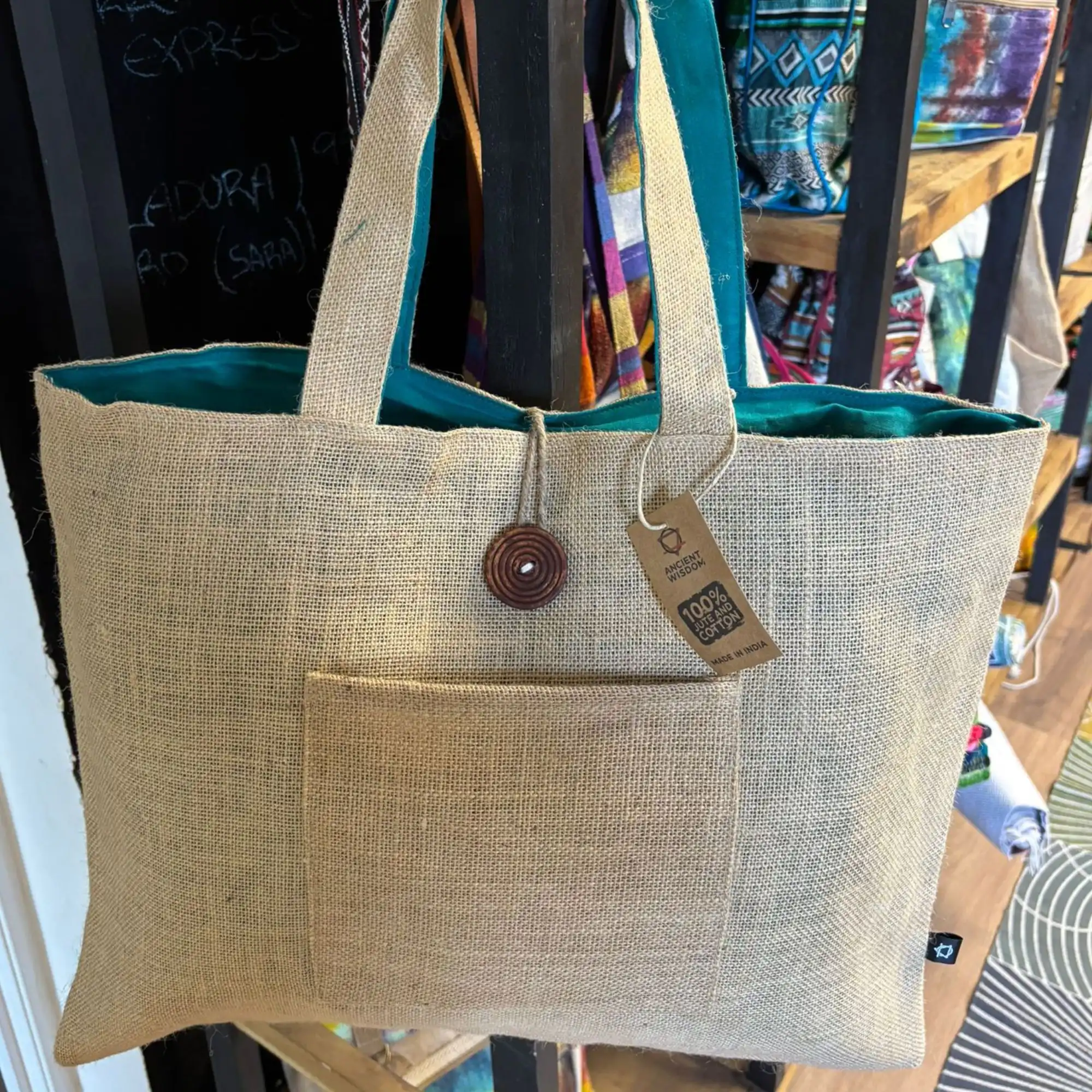 Jute & Cotton Reversible Big Bag – Teal | www.artisangoods.co.uk 5 Jute & Cotton Reversible Big Bag – Teal | www.artisangoods.co.uk 4