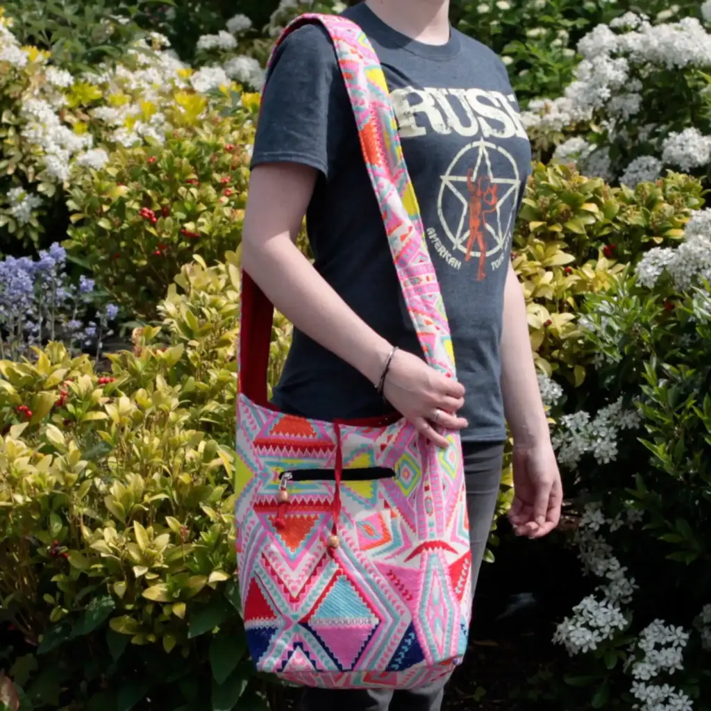 Kathmandu Big Bag – Sunrise | www.artisangoods.co.uk 2