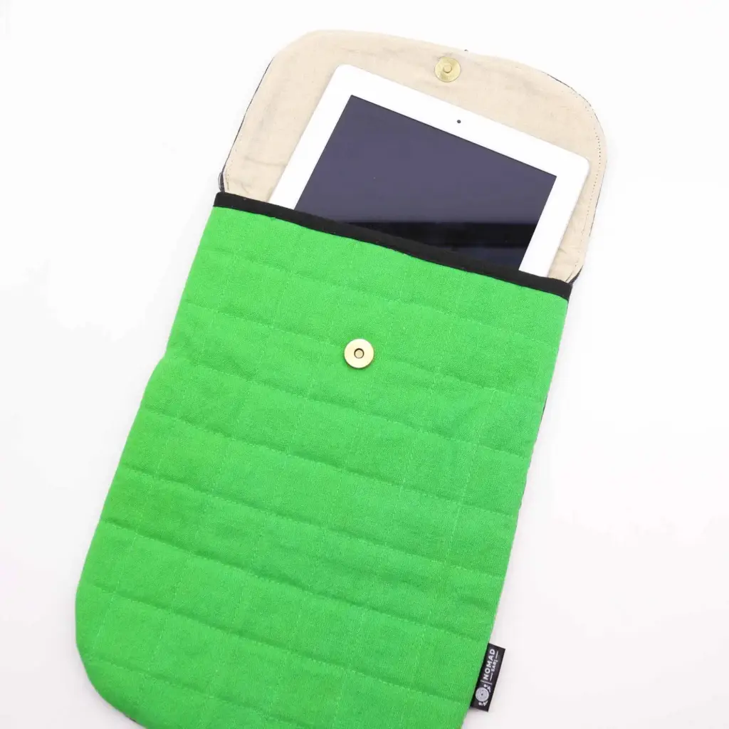 Laptop Padded Pouch – Frog Green – 14oz Stonewash | www.artisangoods.co.uk 3