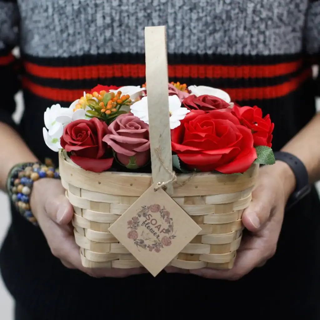 Large Orange Bouquet in Wicker Basket | www.artisangoods.co.uk 3