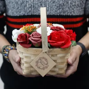 Large Orange Bouquet in Wicker Basket | www.artisangoods.co.uk 3
