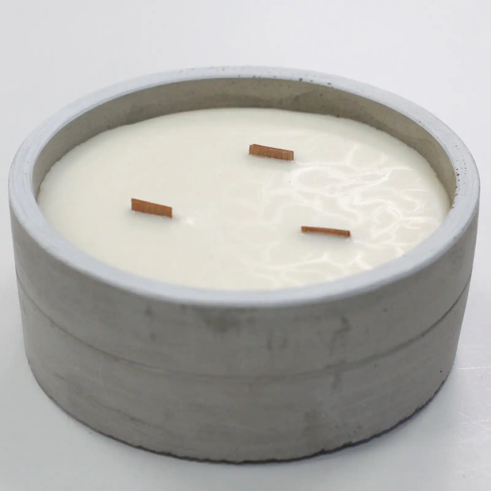 Large Round – Crushed Vanilla & Orange | www.artisangoods.co.uk 3 Large Round – Crushed Vanilla & Orange | www.artisangoods.co.uk 2