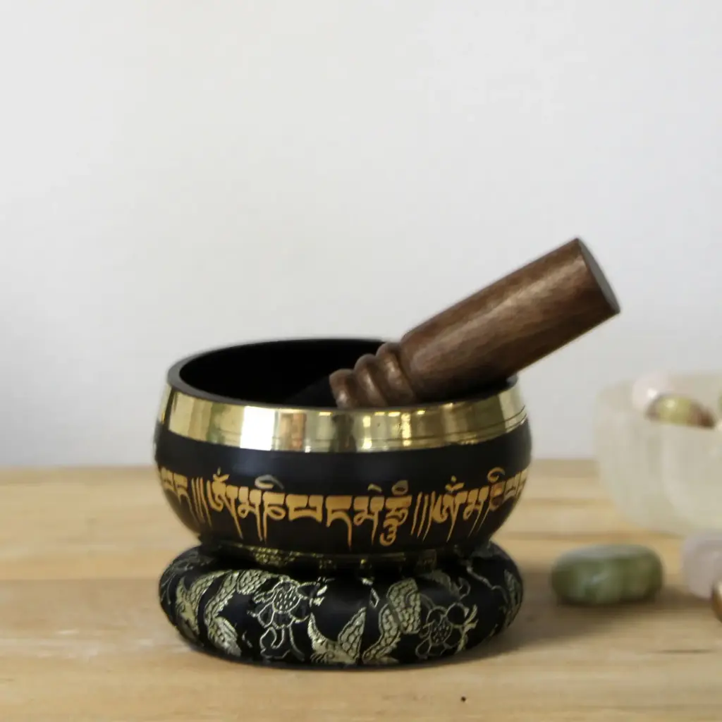 Lotus Flower Singing Bowl Set | www.artisangoods.co.uk 5