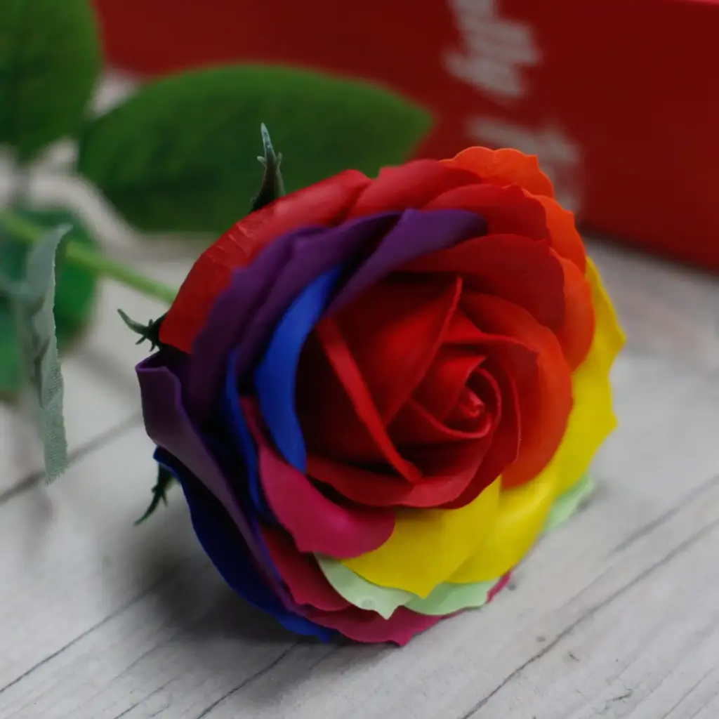 Luxury Soap Flower – Rainbow | www.artisangoods.co.uk 3
