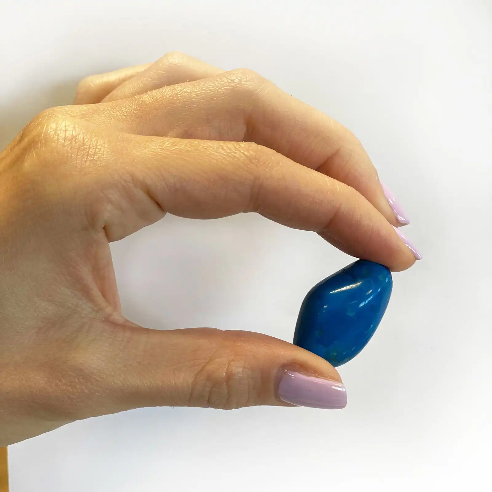 M Tumble Stone – Blue Howlite | www.artisangoods.co.uk 3 M Tumble Stone – Blue Howlite | www.artisangoods.co.uk 2