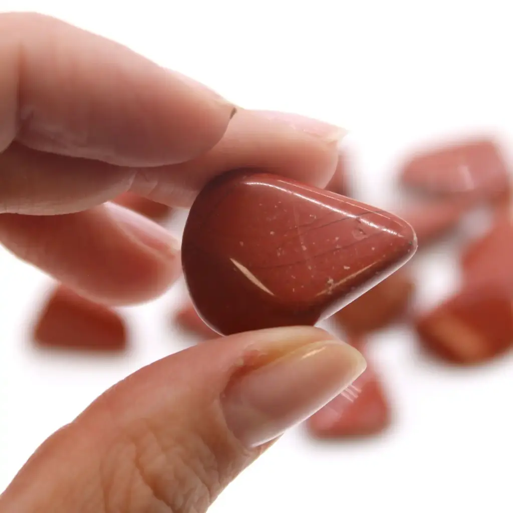 M Tumble Stone – Jasper – Red | www.artisangoods.co.uk 2 M Tumble Stone – Jasper – Red | www.artisangoods.co.uk 2
