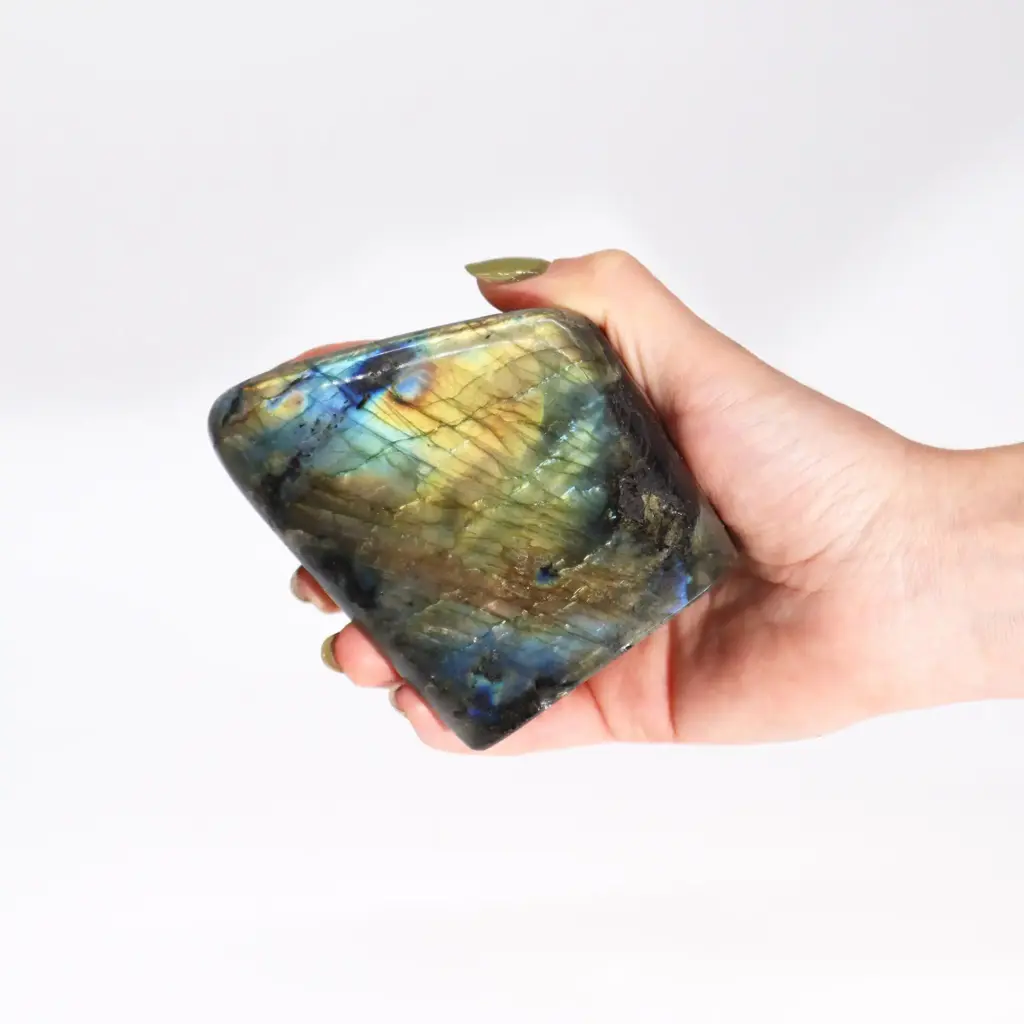 Madagascar Labradorite Large Stone (approx 550-750gms 110-140mm) | www.artisangoods.co.uk 3 Madagascar Labradorite Large Stone (approx 550-750gms 110-140mm) | www.artisangoods.co.uk 3