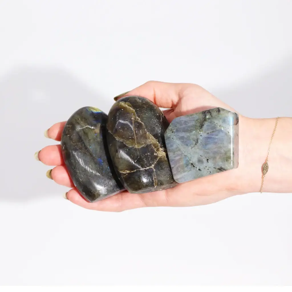 Madagascar Labradorite Tomb Stone (approx 80-100gms 50-70mm) | www.artisangoods.co.uk 4
