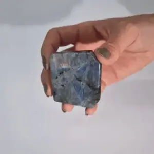 Madagascar Labradorite Tomb Stone (approx 80-100gms 50-70mm) | www.artisangoods.co.uk 3