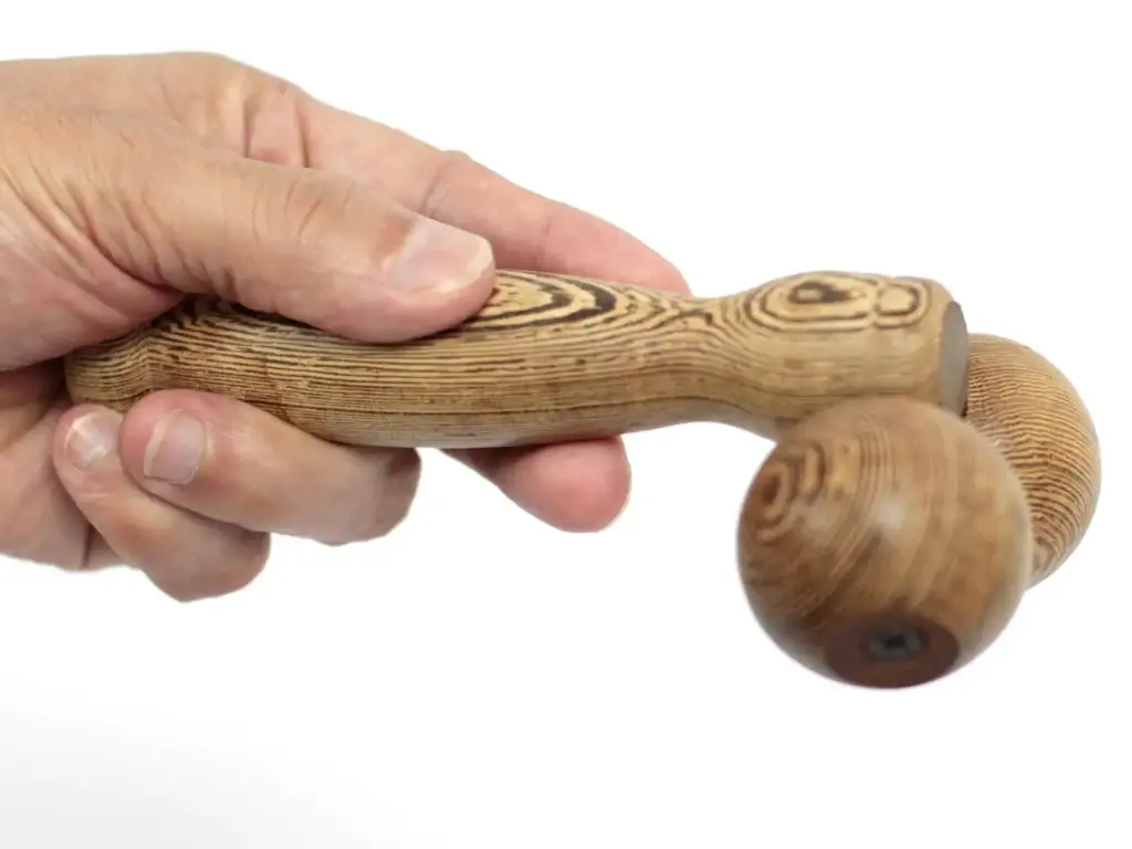 Massage Tool – Hand Ball Roller | www.artisangoods.co.uk 4