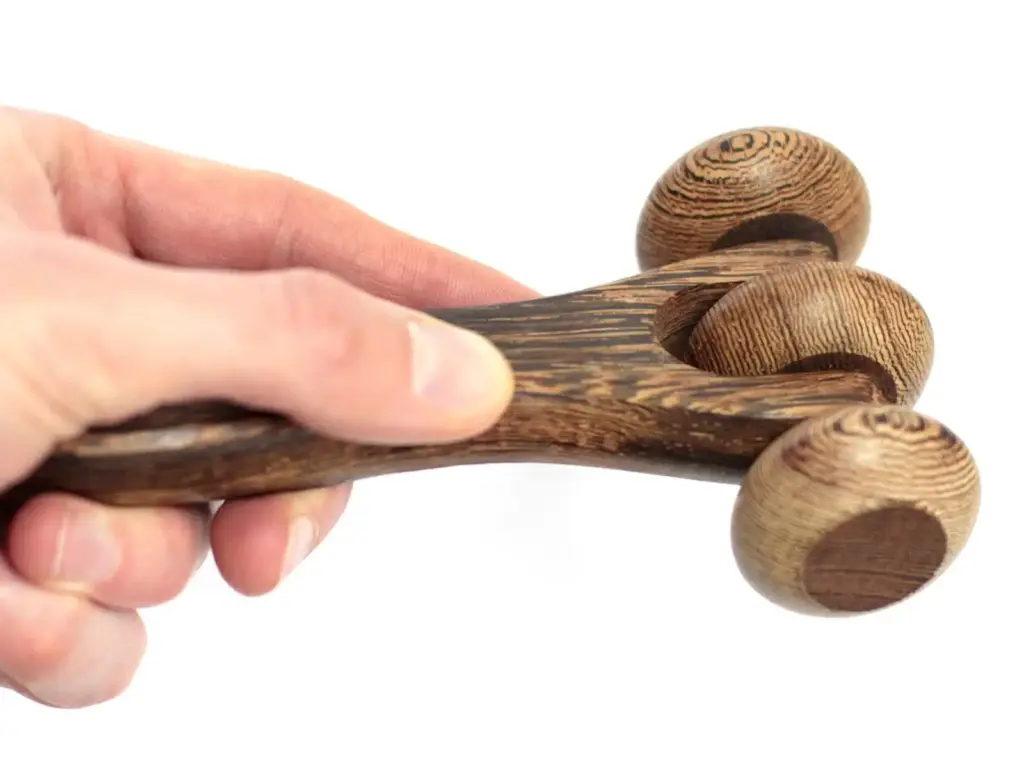 Massage Tool – Three Disc Roller | www.artisangoods.co.uk 2 Massage Tool – Three Disc Roller | www.artisangoods.co.uk 2