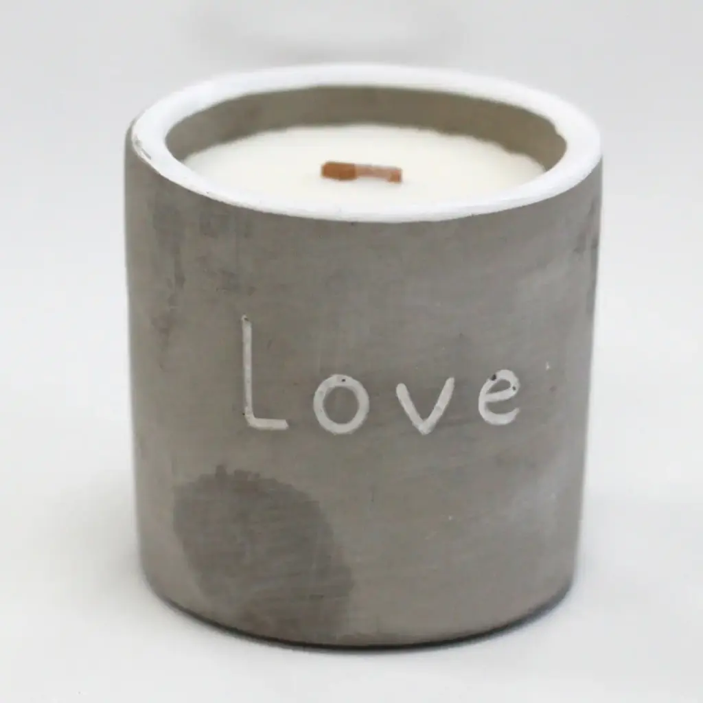 Med Pot – Love – Purple Fig & Casis | www.artisangoods.co.uk 5 Med Pot – Love – Purple Fig & Casis | www.artisangoods.co.uk 5