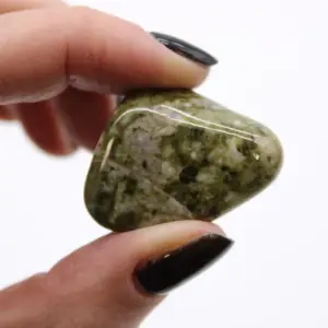 Medium African Tumble Stones – Epidote Snowflake | www.artisangoods.co.uk 4