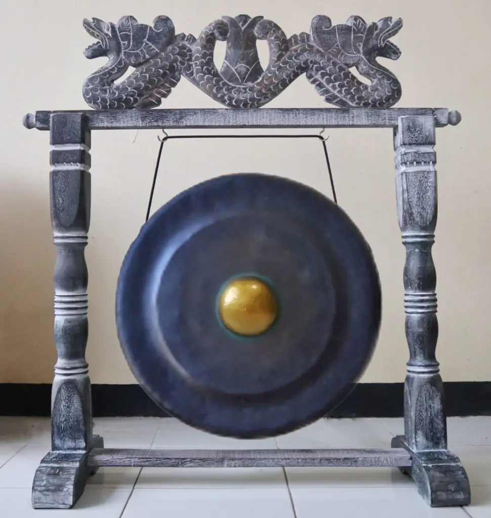 Medium Gong in Stand – 50cm – Black | www.artisangoods.co.uk