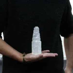 Natiural Selenite Tower – 15 cm | www.artisangoods.co.uk 5