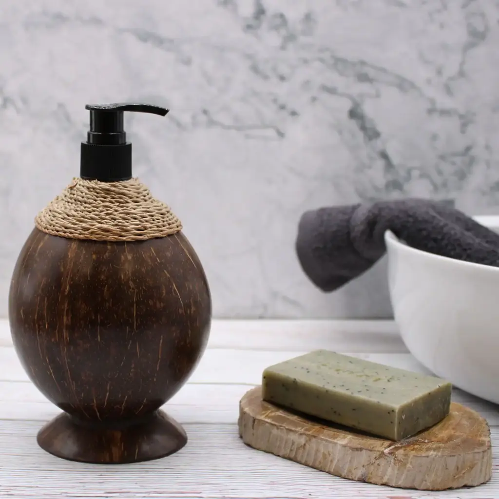Natural Coconut Soap Dispenser – 300ml | www.artisangoods.co.uk 5 Natural Coconut Soap Dispenser – 300ml | www.artisangoods.co.uk 5