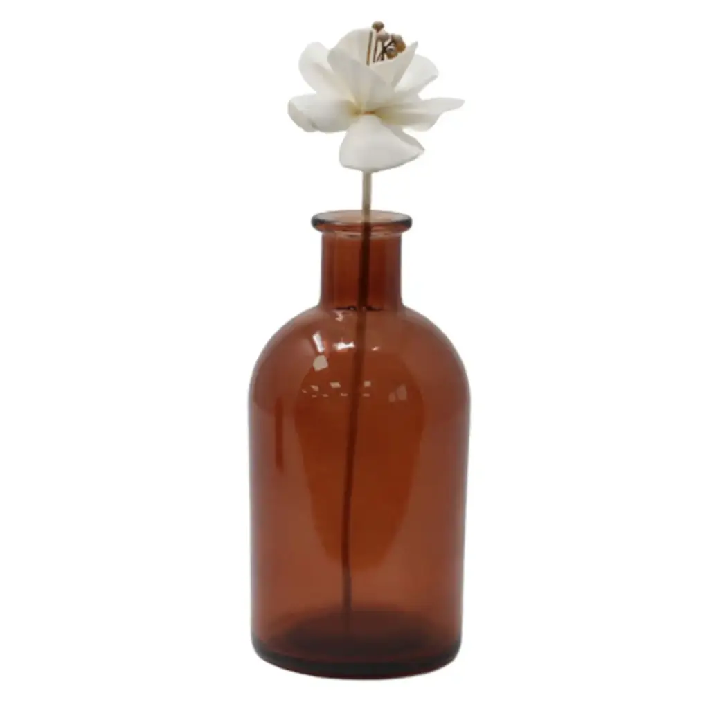 Natural Diffuser Flowers – Lily on Reed | www.artisangoods.co.uk 9 Natural Diffuser Flowers – Lily on Reed | www.artisangoods.co.uk 9