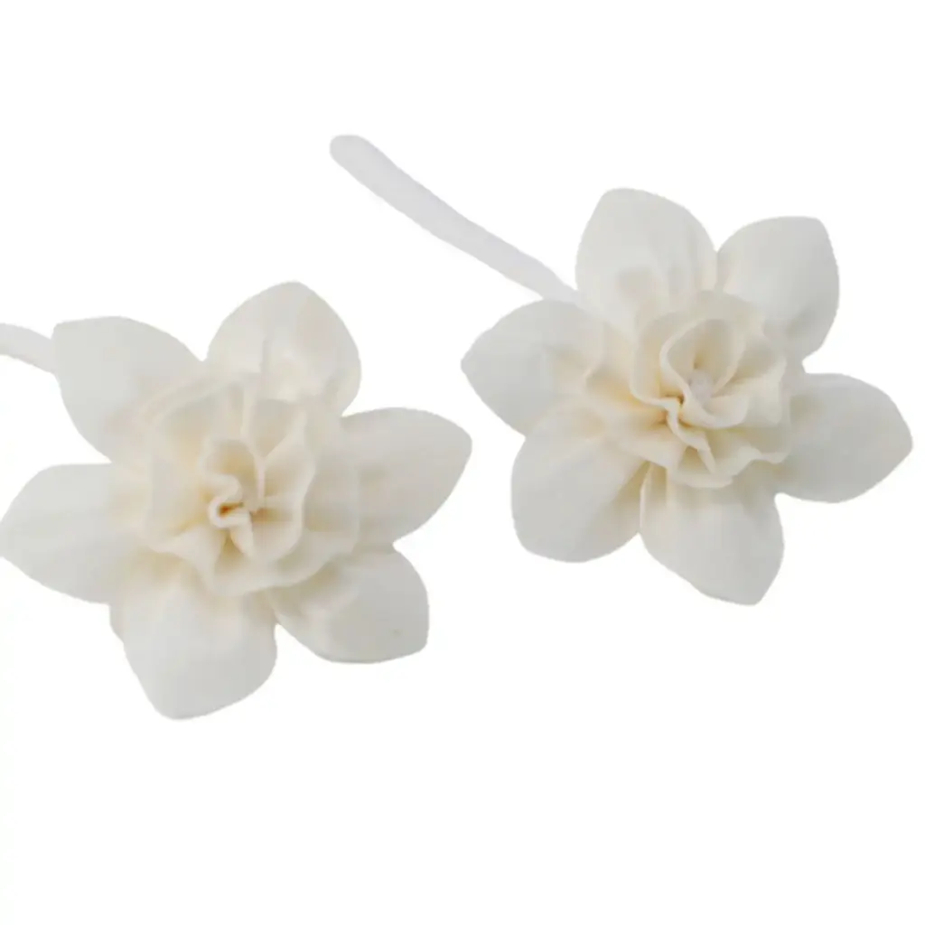 Natural Diffuser Flowers – Lrg Lily on String | www.artisangoods.co.uk 2 Natural Diffuser Flowers – Lrg Lily on String | www.artisangoods.co.uk 2