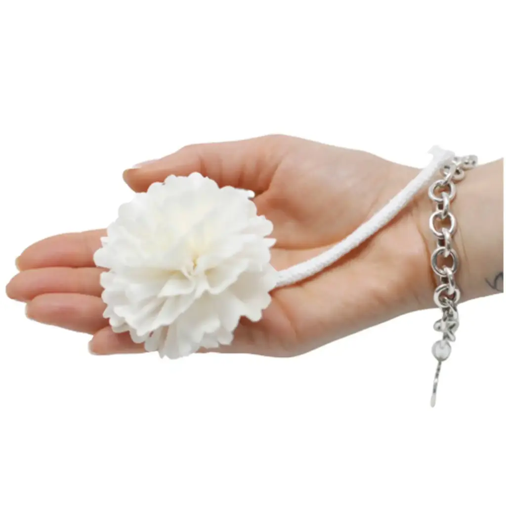 Natural Diffuser Flowers – Med Carnation on String | www.artisangoods.co.uk