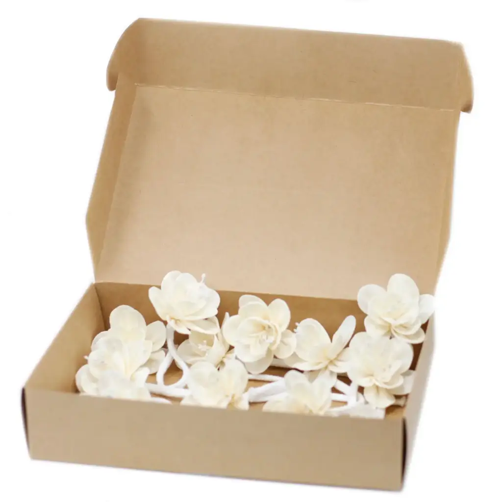Natural Diffuser Flowers – Small Lily on String | www.artisangoods.co.uk 7