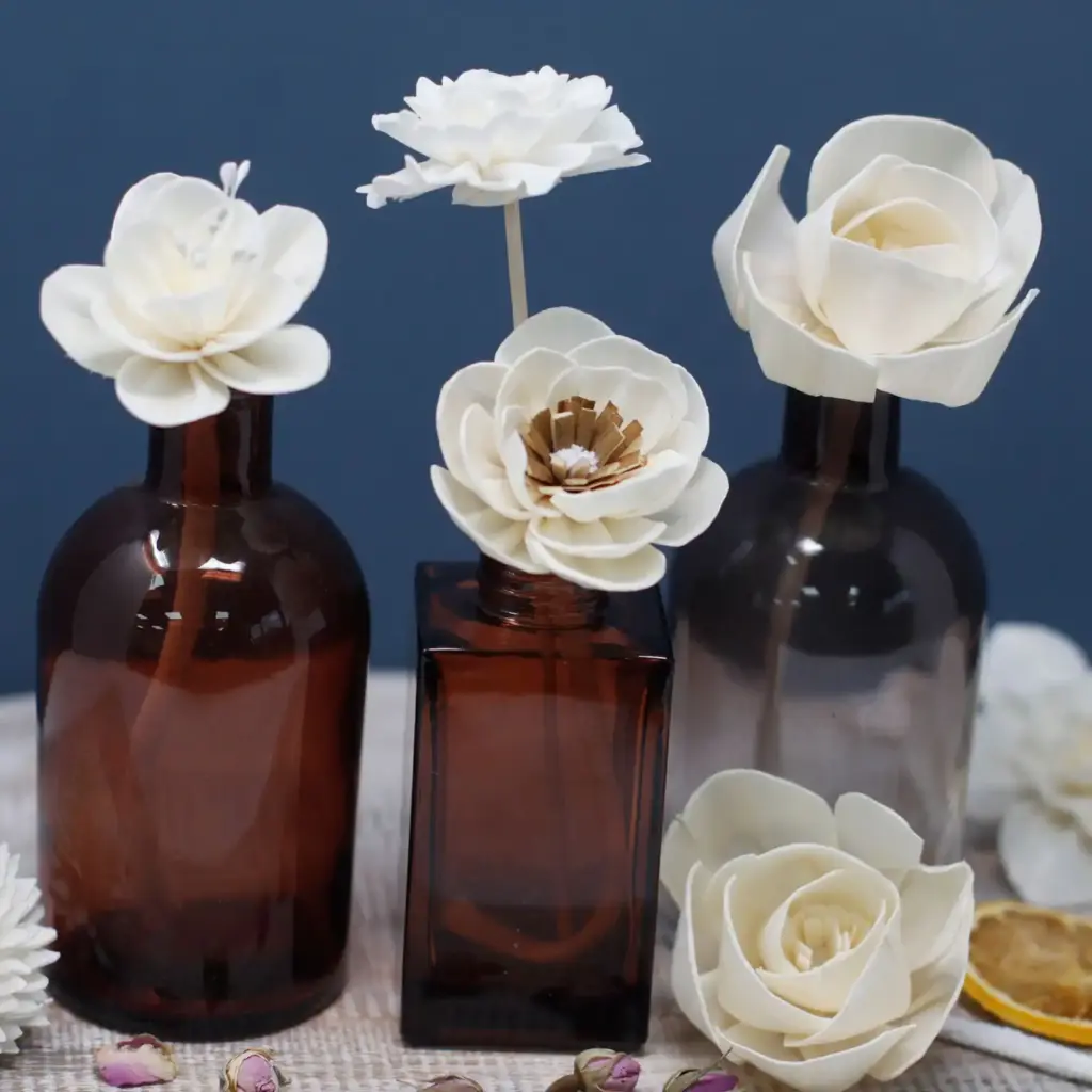 Natural Diffuser Flowers – Small Lily on String | www.artisangoods.co.uk 4