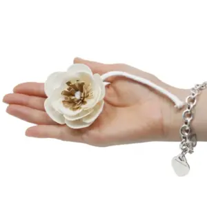 Natural Diffuser Flowers – Small Poppy on String | www.artisangoods.co.uk 2