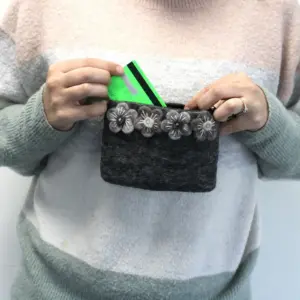 Natural Felt Zipper Pouch (asst) – Four Flowers | www.artisangoods.co.uk 6