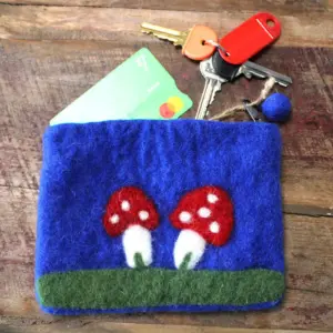 Natural Felt Zipper Pouch (asst) – Mystic Mushrooms | www.artisangoods.co.uk 7