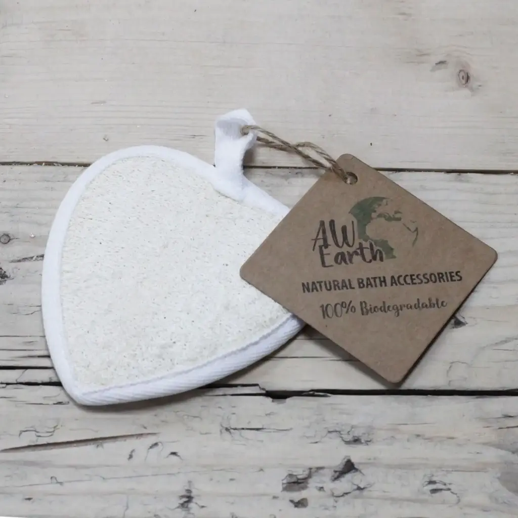 Natural Loofah Body Scrubs – Heart | www.artisangoods.co.uk