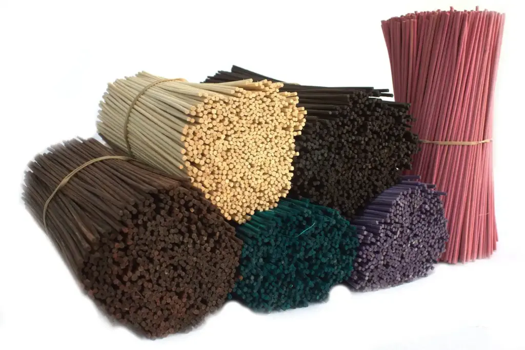 Natural Reed Diffuser Sticks -25cm x 3mm – 500gms | www.artisangoods.co.uk 5
