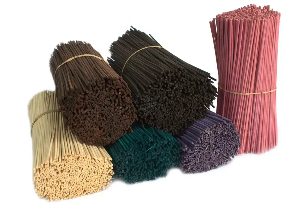 Natural Reed Diffuser Sticks -25cm x 3mm – 500gms | www.artisangoods.co.uk 3