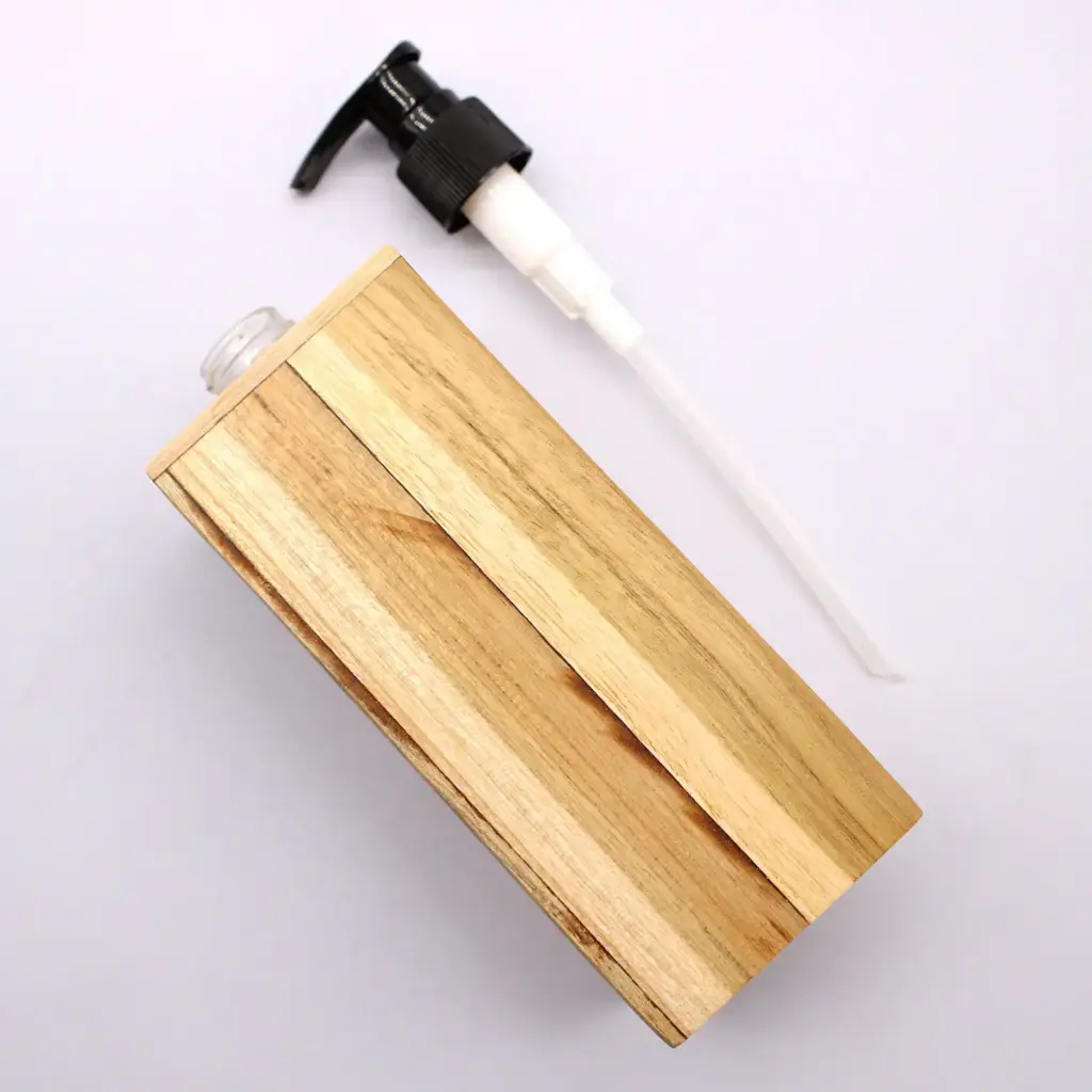 Natural Teakwood Soap Dispenser – Square | www.artisangoods.co.uk 9