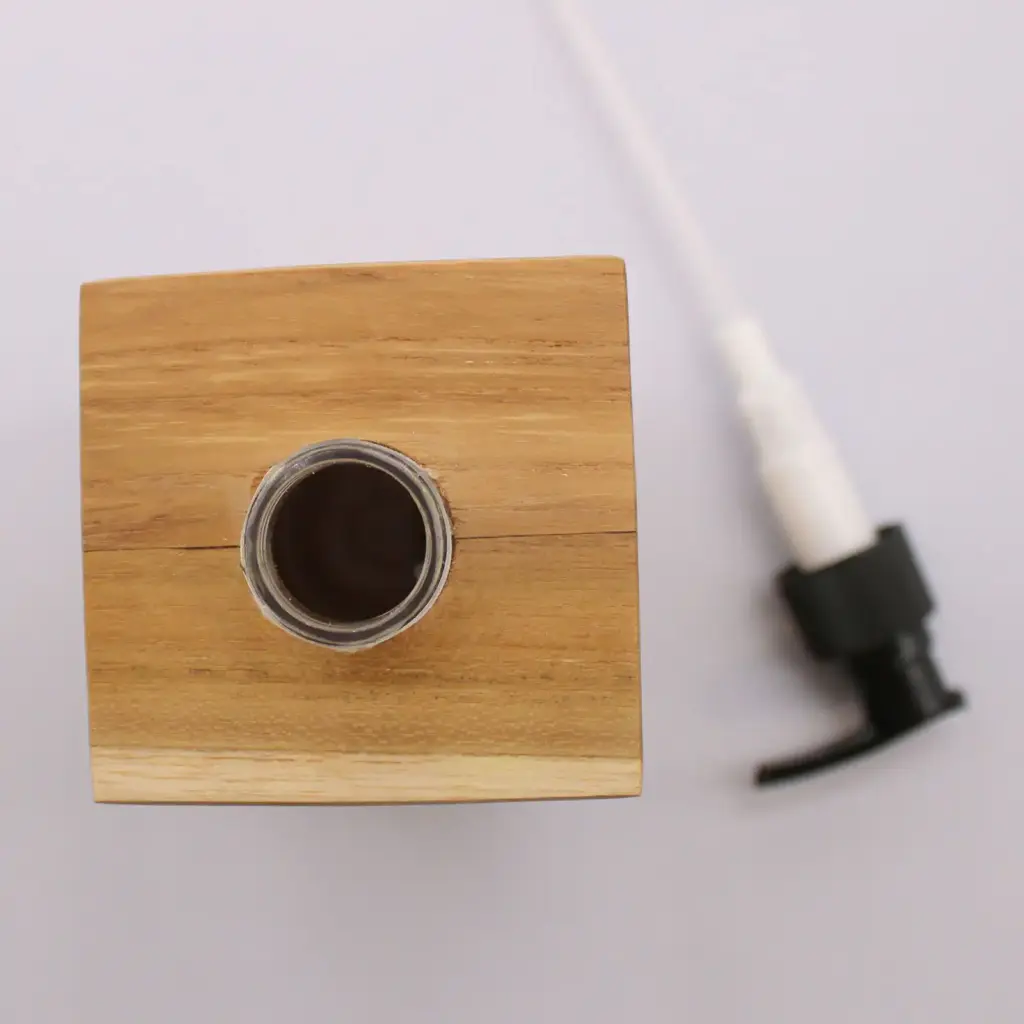 Natural Teakwood Soap Dispenser – Square | www.artisangoods.co.uk 4