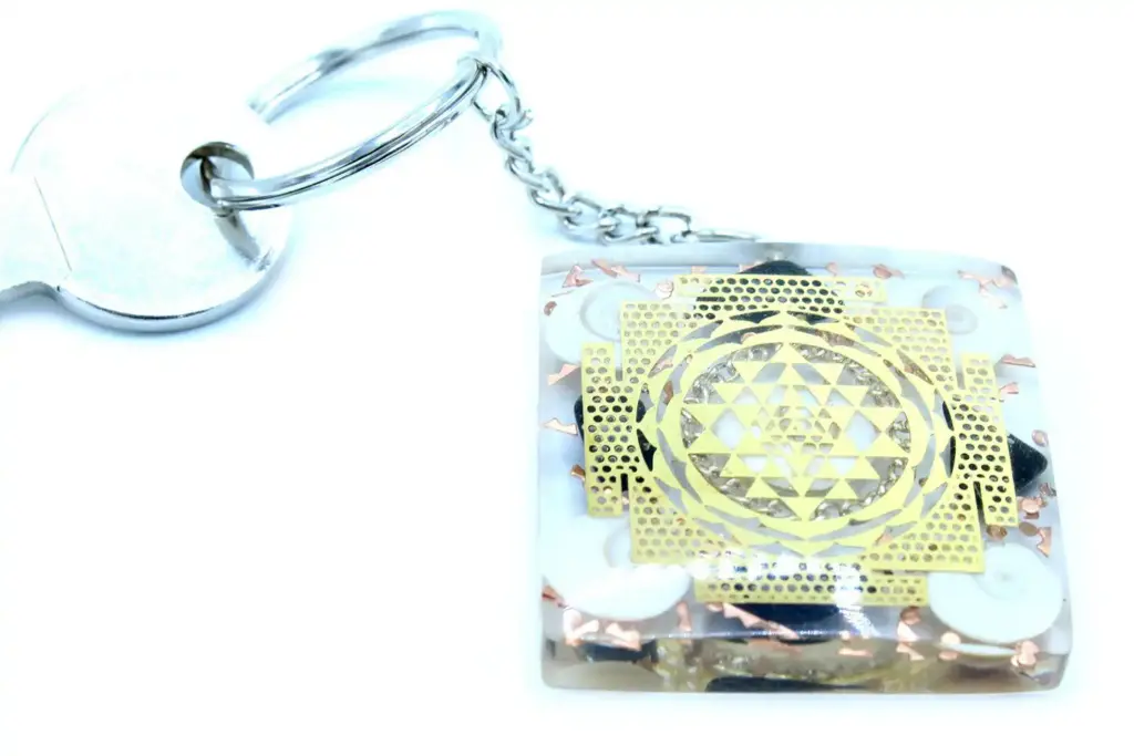 Orgonite Power Keyring – Home Protect Tourmaline | www.artisangoods.co.uk 5 Orgonite Power Keyring – Home Protect Tourmaline | www.artisangoods.co.uk 5