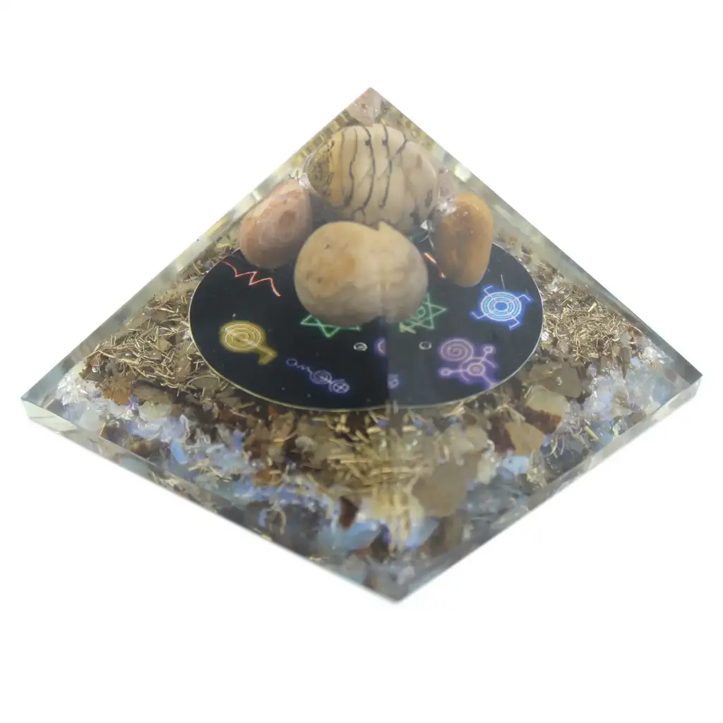 Orgonite Pyramid – Midnight Reiki – 70mm | www.artisangoods.co.uk 2