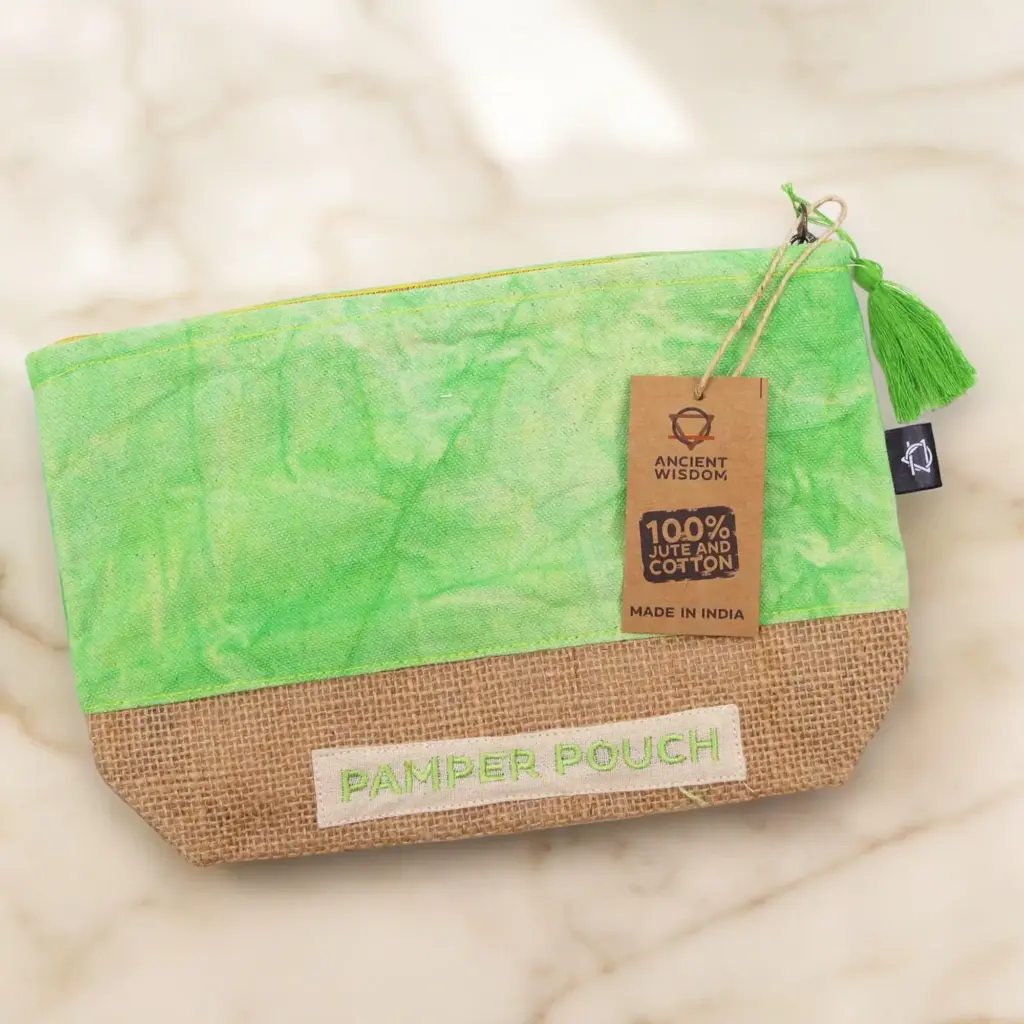 Pamper Pouch – Mother Earth Green – Stonewash | www.artisangoods.co.uk 2