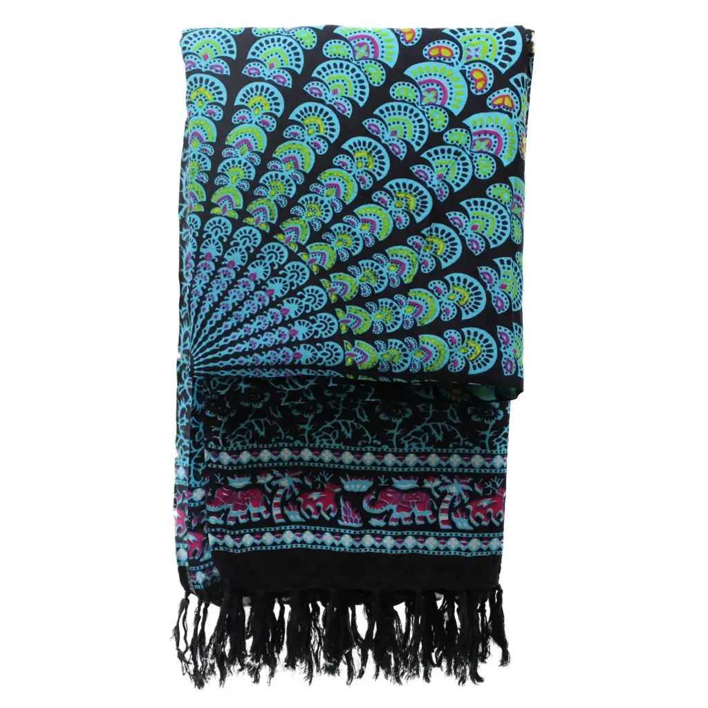 Peacock Classic Mandala Sarongs | www.artisangoods.co.uk 4 Peacock Classic Mandala Sarongs | www.artisangoods.co.uk 4