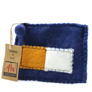 Pouch with Finger Puppets – Puppy Pals | www.artisangoods.co.uk 5