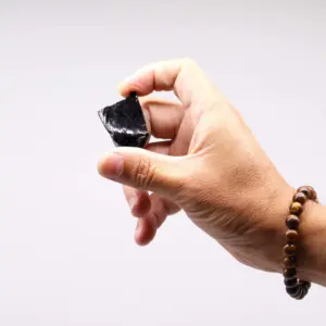 Raw Crystals (500gm) – Black Agate | www.artisangoods.co.uk 4