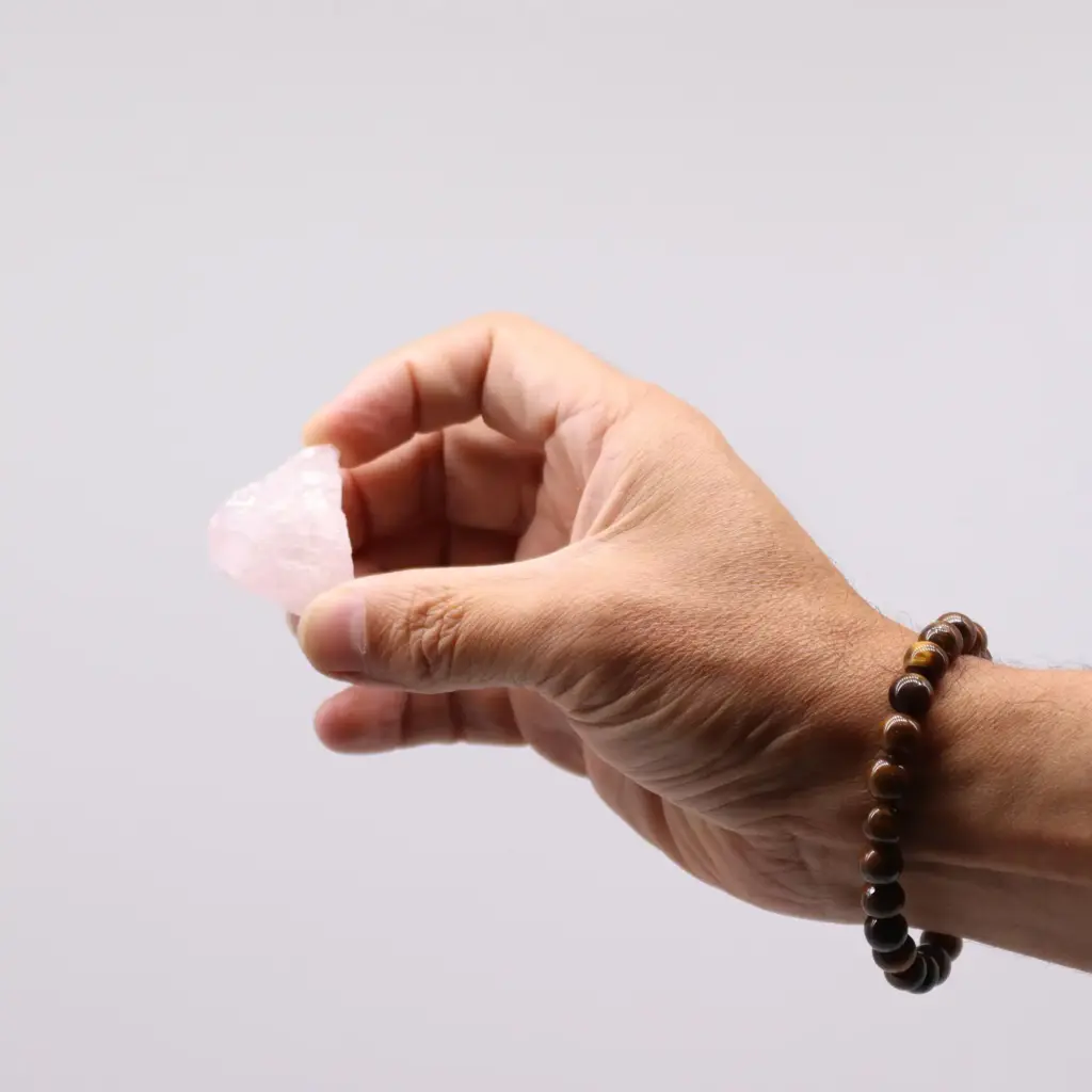 Raw Crystals (500gm) – Rose Quartz | www.artisangoods.co.uk 4 Raw Crystals (500gm) – Rose Quartz | www.artisangoods.co.uk 4