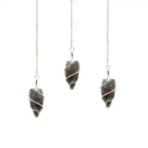 Raw Gemstone Pendulum – Moss Agate | www.artisangoods.co.uk 1